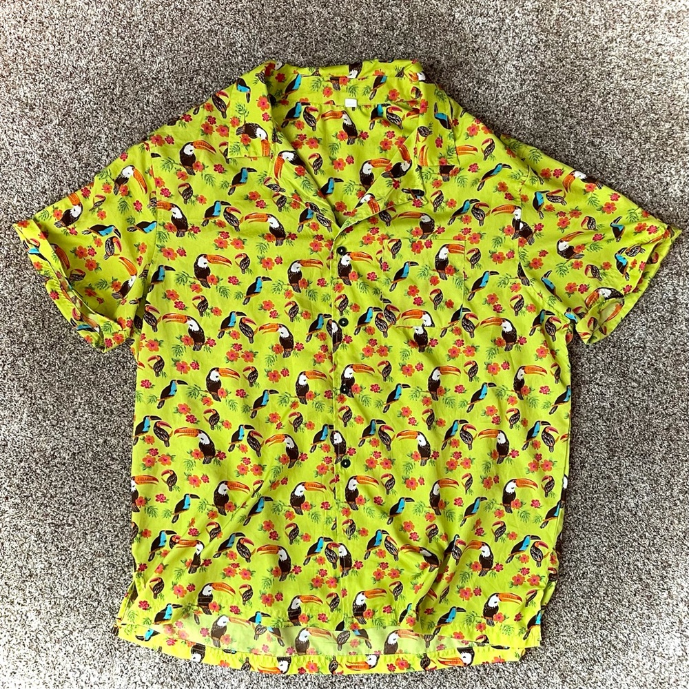 Green Parrot Tropical Shirt, Men’s XL, light weight
